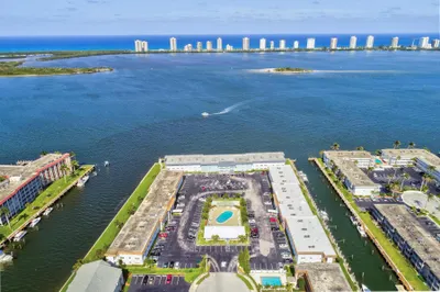 100 Shore Court #307 1