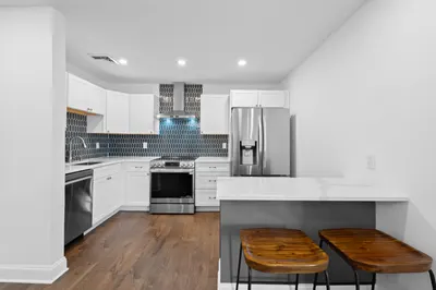 238 SW 10th Avenue 1