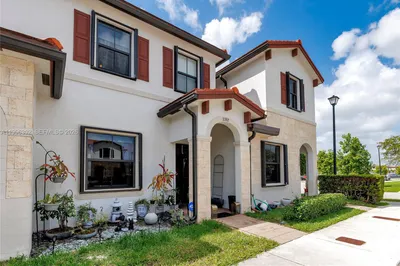 3392 W 105th Ter 1