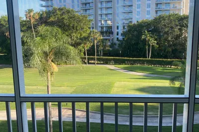 200 E Royal Palm Road #4080 1