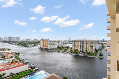 1833 S Ocean Dr #1608 1