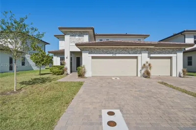 4372 SW 122nd Ter 0 1