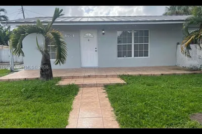 17201 NW 53rd Ave #3 1