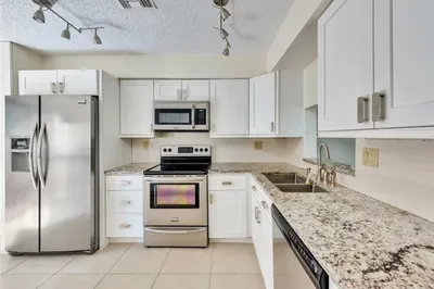 5201 NE 14TH Terrace #1 1