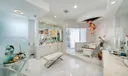 934 S Southlake Dr Photo