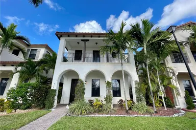 8359 NW 38th St 1