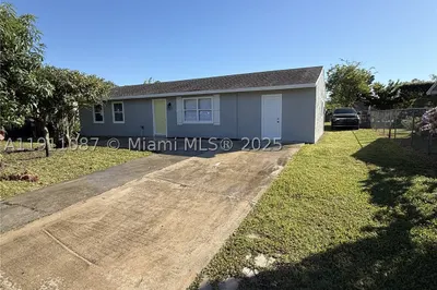 14733 SW Little Indian Ave 1