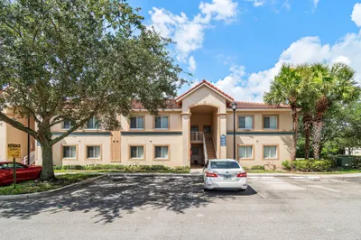 1161 Golden Lakes Boulevard #1325 1