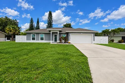 1749 SE Vesthaven Court 1