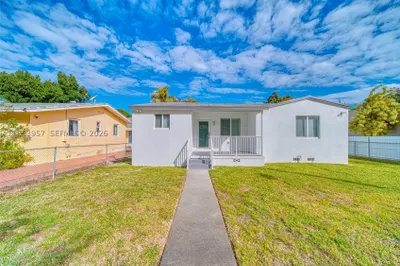 4345 SW 5th Ter 1
