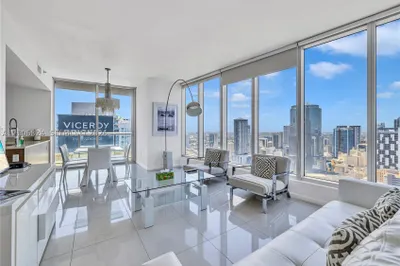 485 Brickell Ave #4104 1
