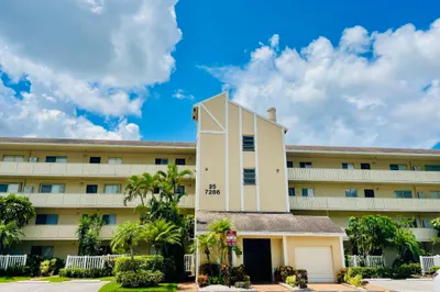 7286 Huntington Lane #105 1