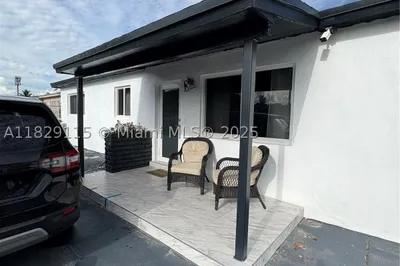 9020 NW 32nd Ave 1