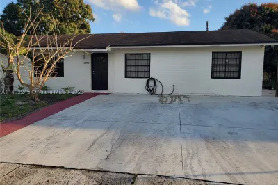 3370 NW 194th Ter 1
