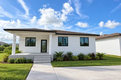336 NW 11th St 1