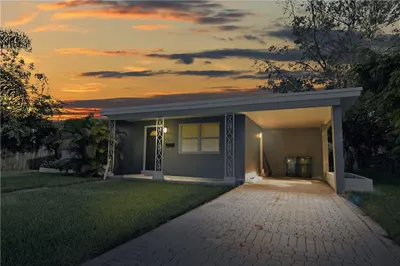 270 NW 43rd Street 1
