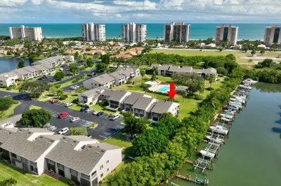 3212 S Lakeview Circle #10-206 1