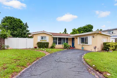 3550 NW 33rd Terrace W 1