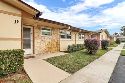 2852 W Crosley Drive W #D 1