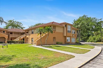 4807 Via Palm Lakes #1522 1