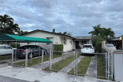 1838 NW 18th St 1