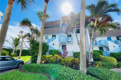 11000 S Ocean Drive #5-L 1