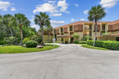 5188 Woodland Lakes Drive #332 1