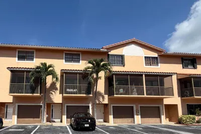 9908 HAMMOCKS Boulevard #103-42 1