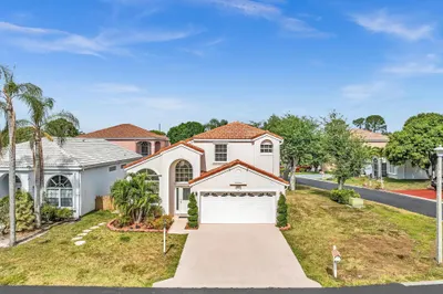 125 Oakwood Way 1