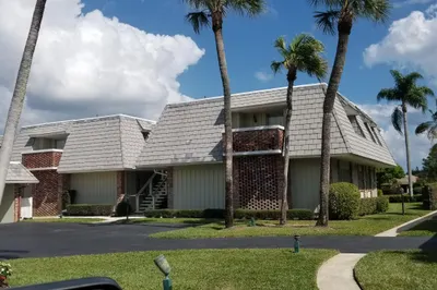 415 Pine Tree Court #17 1