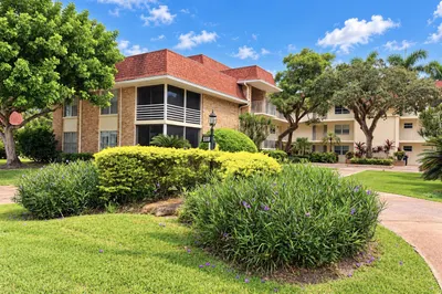 5510 TAMBERLANE Circle #147 1