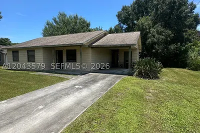 6100 Tangelo Dr 1