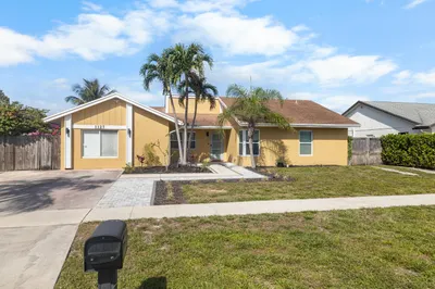 1127 NW 9th Street 1