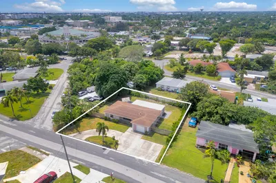 216 NW 4th Avenue 1
