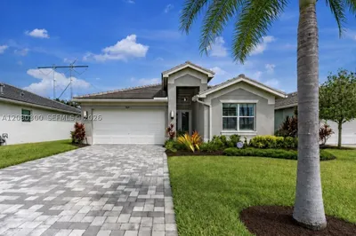 13677 SW Oceanus Blvd 1
