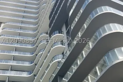 121 NE 34 ST #1515 1