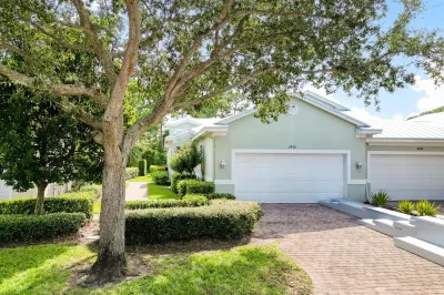 4530 SE Bridgetown Court 1