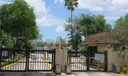 Front gate/guard gate