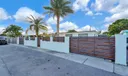 831 E 10th Pl Photo