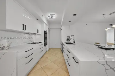 1830 S Ocean Dr #4704 1