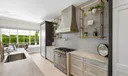 505 Idlewyld Dr Photo