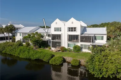 3901 SE Saint Lucie Boulevard #72 1