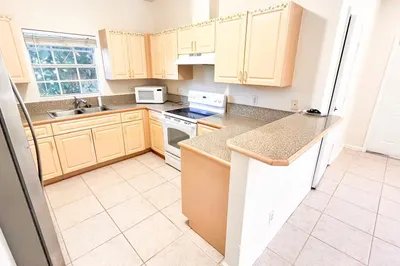1440 Hawthorne Place 1