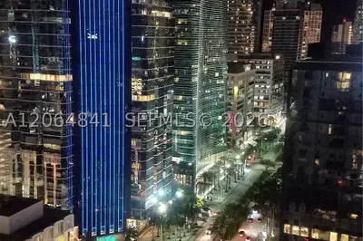 1060 Brickell Ave #2411 1