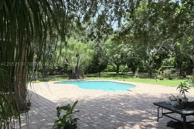 23050 SW 152nd Ave 1