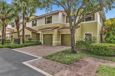 3102 NW 24th Way 1