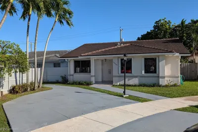 13280 SW 40th Ter 1