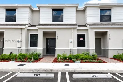 1381 NE 4th Ave #1381 1