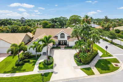 2707 Biarritz Drive 1