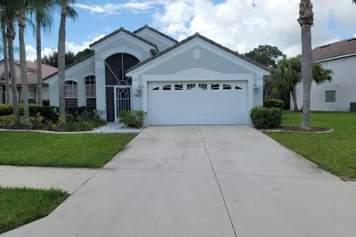 562 SW Saint Martins Cove 1